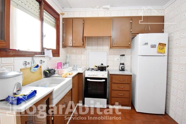 4 slaapkamer Flat te koop in Tavernes de la Valldigna met garage - € 120.000 (Ref: 10155393)