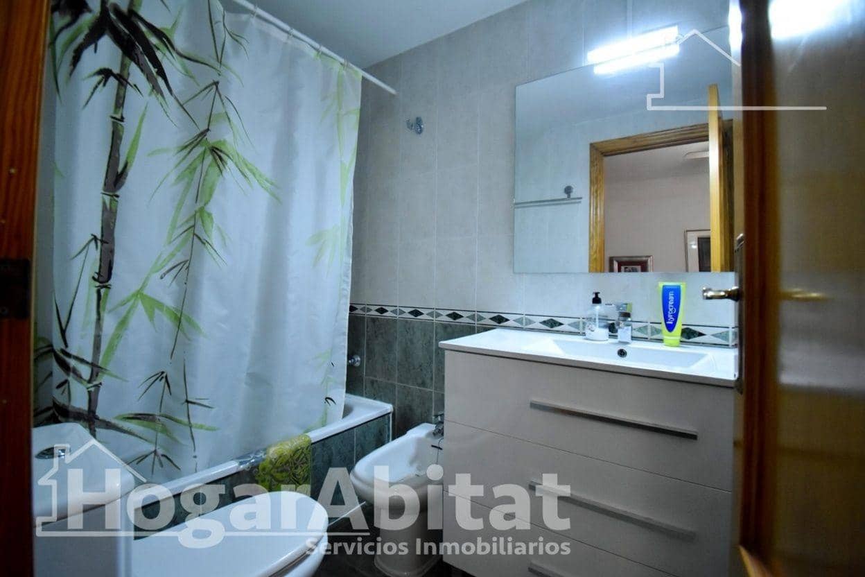 3 bedroom Flat for sale in Gandia with garage - € 245,000 (Ref: 10155394)