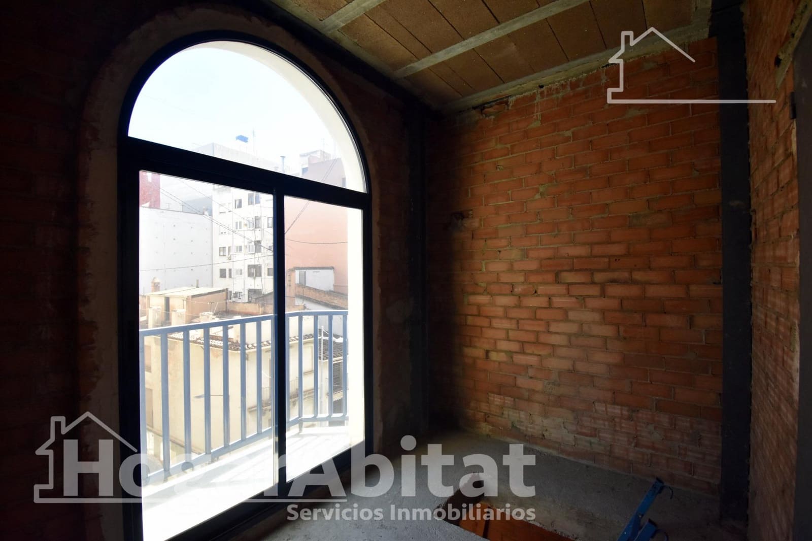 5 soverom Hus til salgs i Castello de la Plana - € 225 000 (Ref: 10155402)