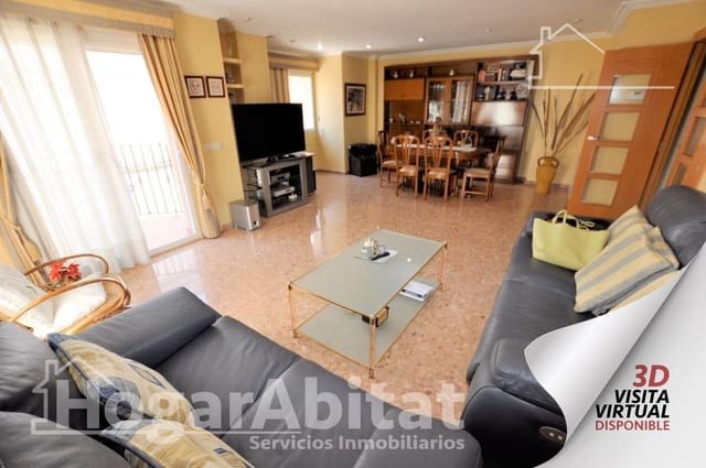 5 quarto Casa em Banda para venda em La Pobla de Farnals com garagem - 698 000 € (Ref: 10155403)