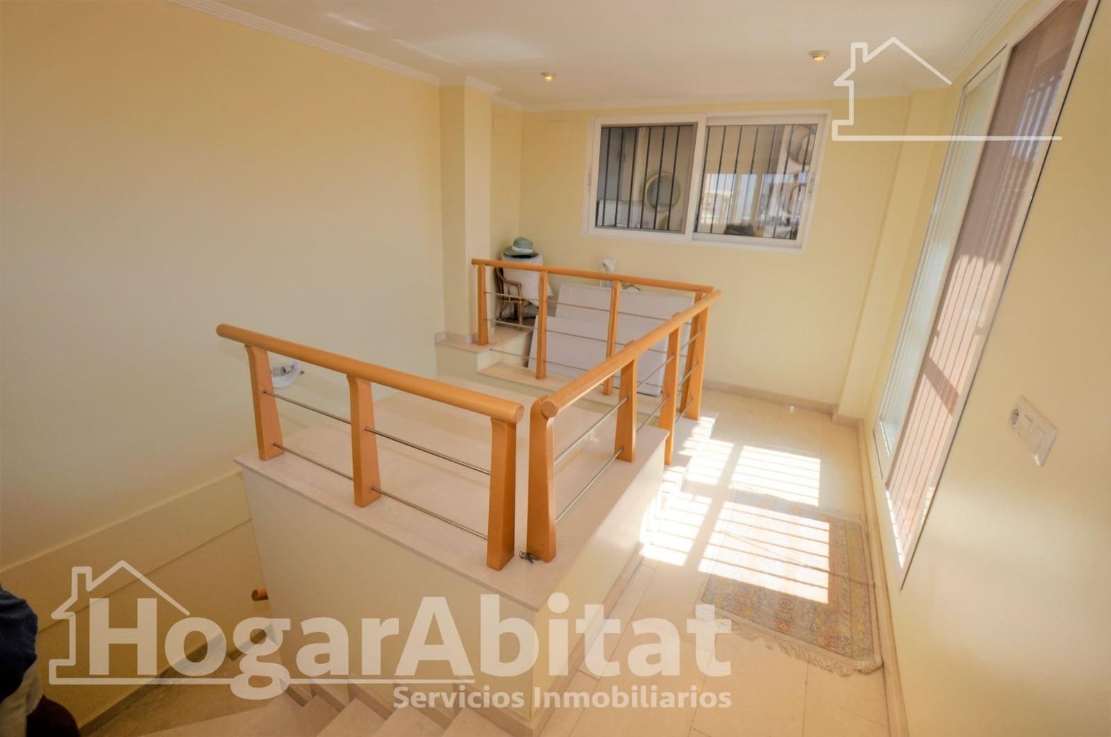 5 quarto Casa em Banda para venda em La Pobla de Farnals com garagem - 698 000 € (Ref: 10155403)