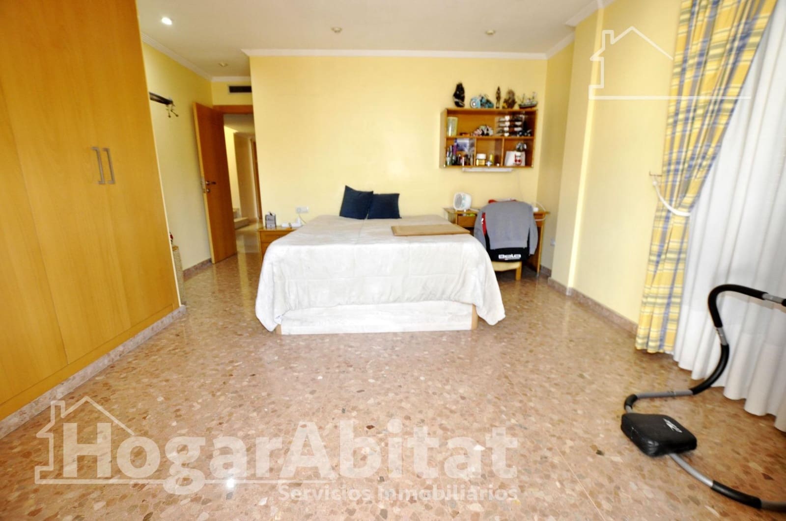 5 quarto Casa em Banda para venda em La Pobla de Farnals com garagem - 698 000 € (Ref: 10155403)