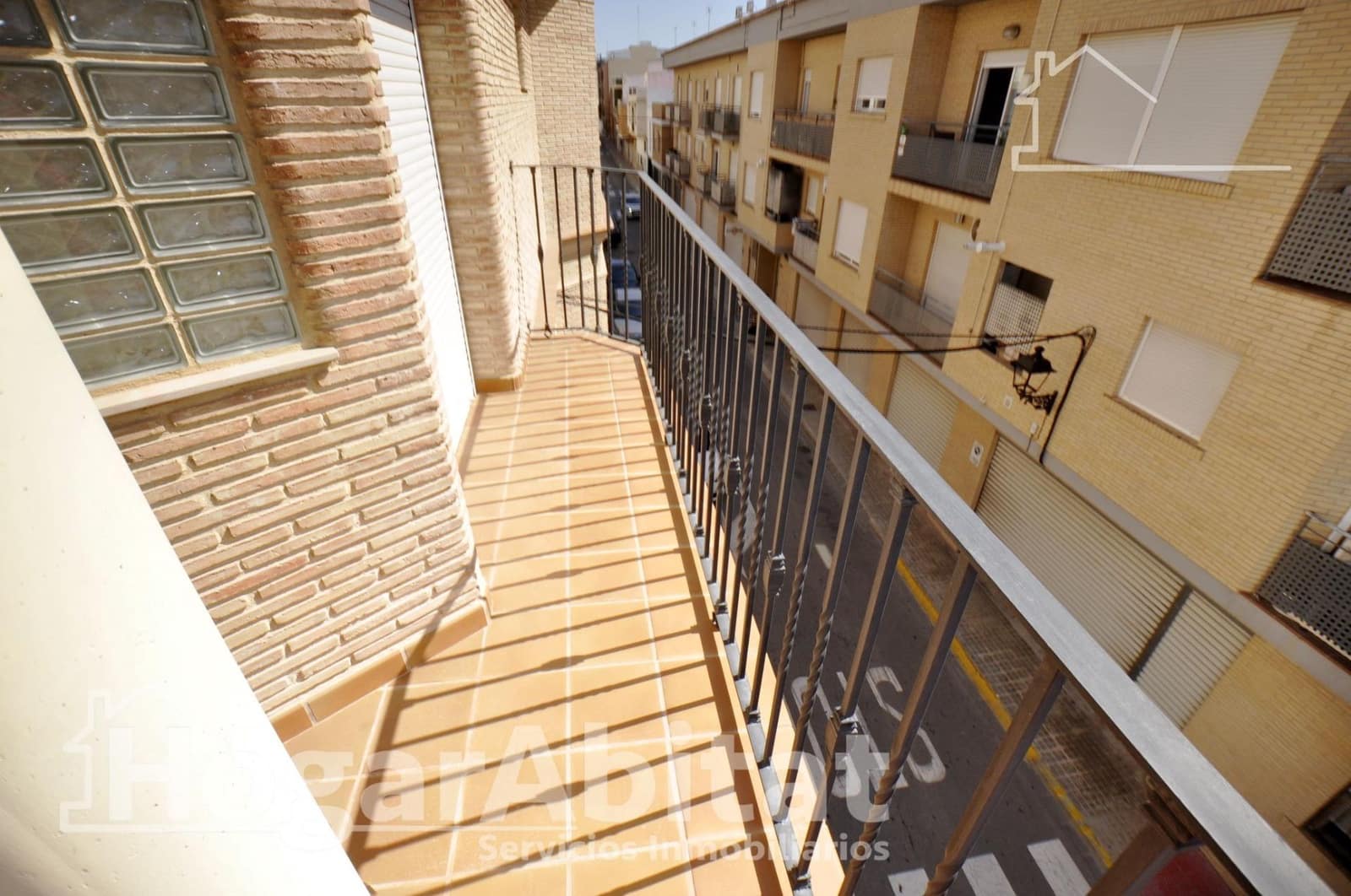 5 quarto Casa em Banda para venda em La Pobla de Farnals com garagem - 698 000 € (Ref: 10155403)