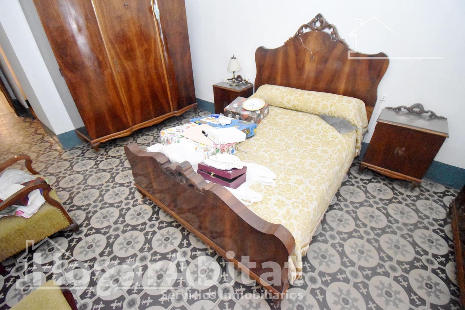 6 bedroom Townhouse for sale in Almassora / Almazora - € 150,000 (Ref: 10155404)