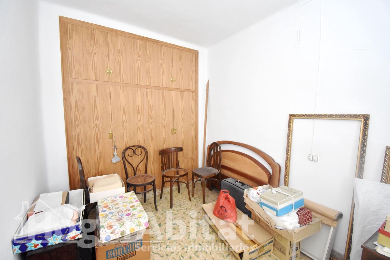 6 bedroom Townhouse for sale in Almassora / Almazora - € 150,000 (Ref: 10155404)