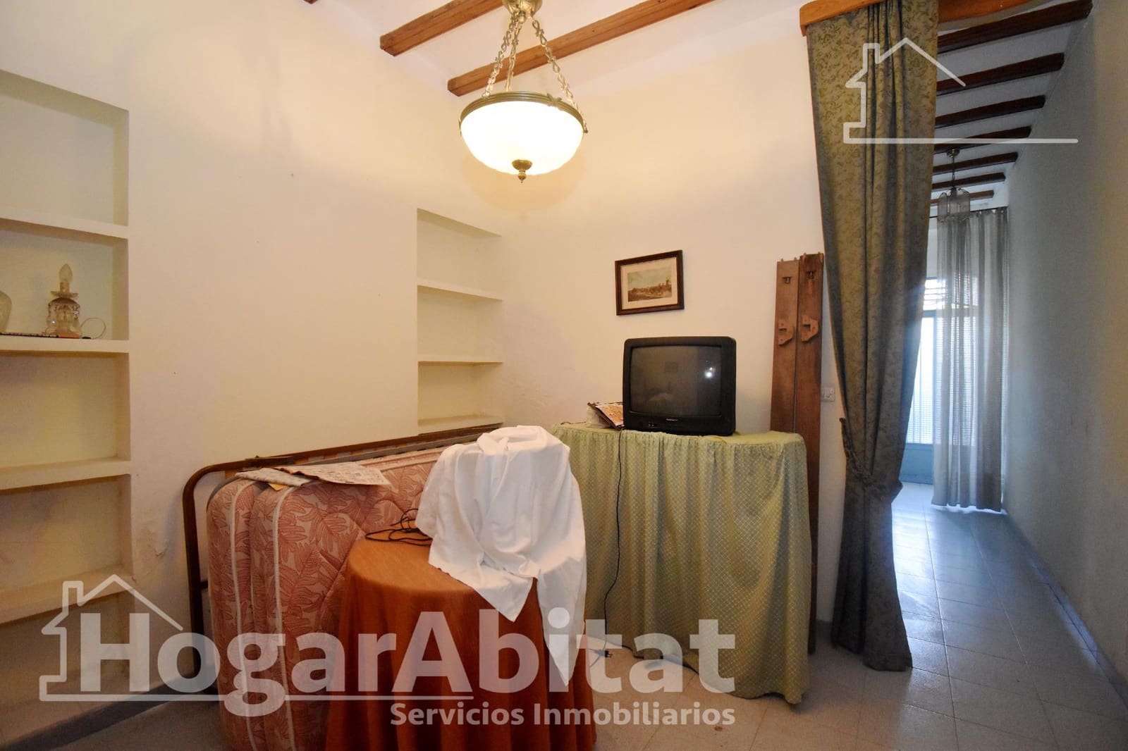 6 bedroom Townhouse for sale in Almassora / Almazora - € 150,000 (Ref: 10155404)