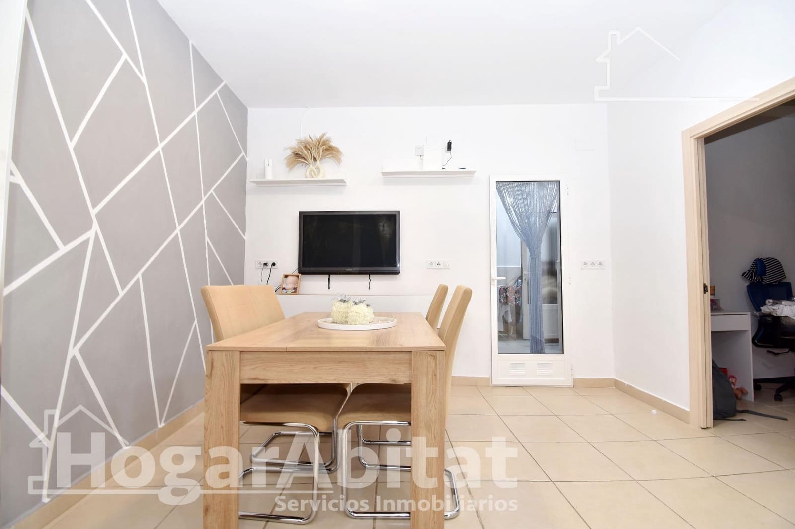 2 bedroom Townhouse for sale in Oliva - € 65,000 (Ref: 10155405)
