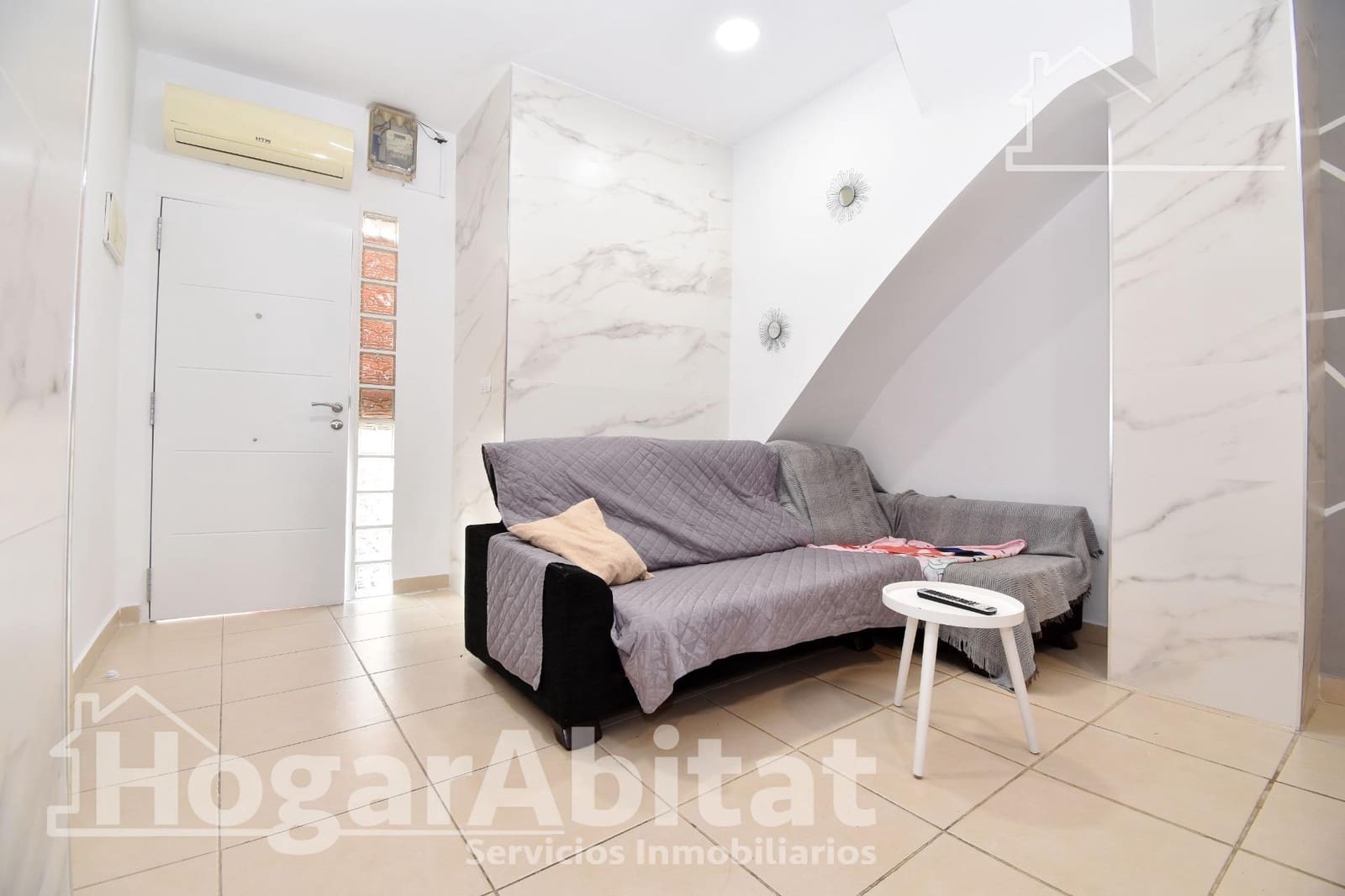 2 bedroom Townhouse for sale in Oliva - € 65,000 (Ref: 10155405)