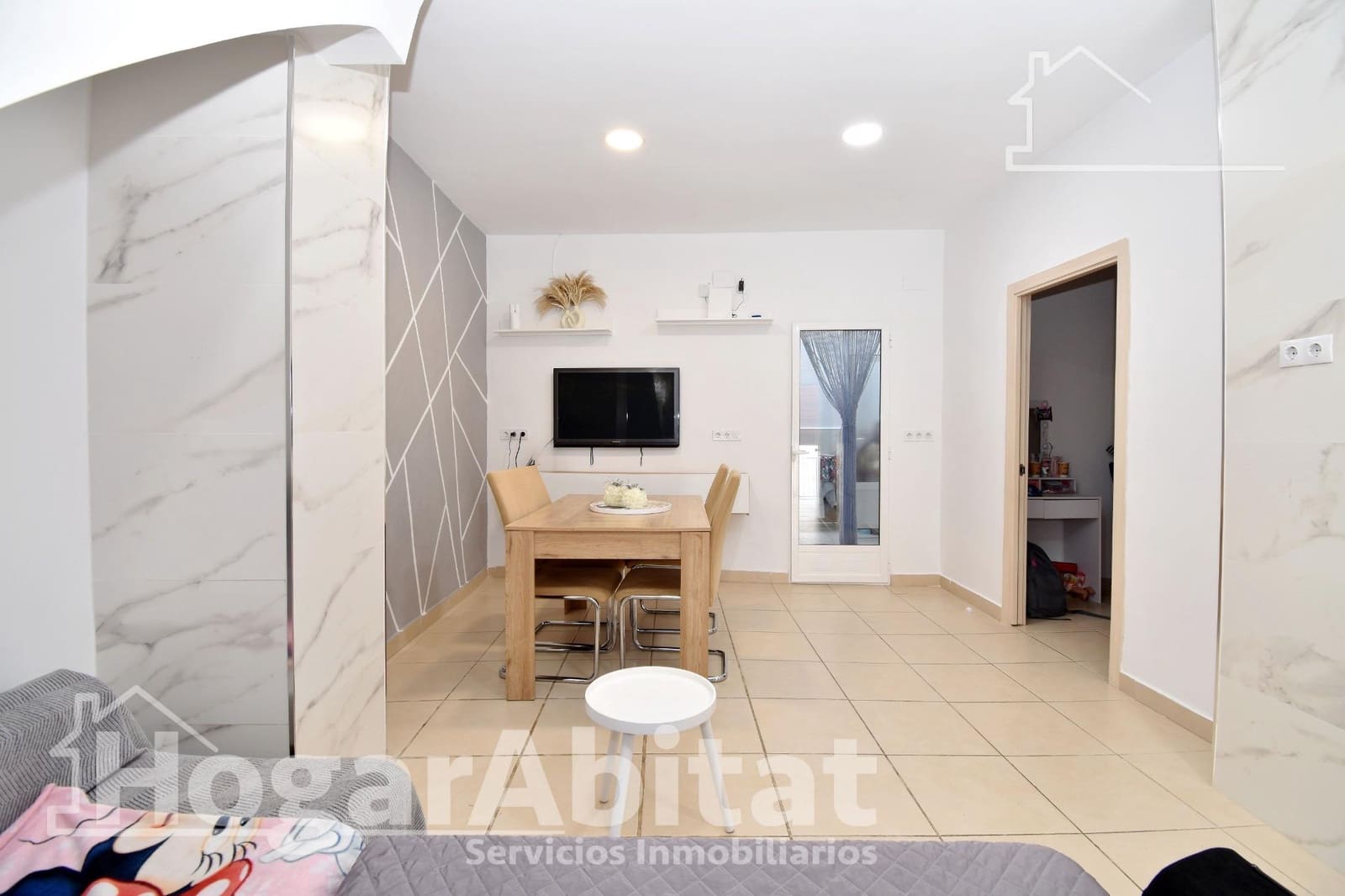 2 bedroom Townhouse for sale in Oliva - € 65,000 (Ref: 10155405)