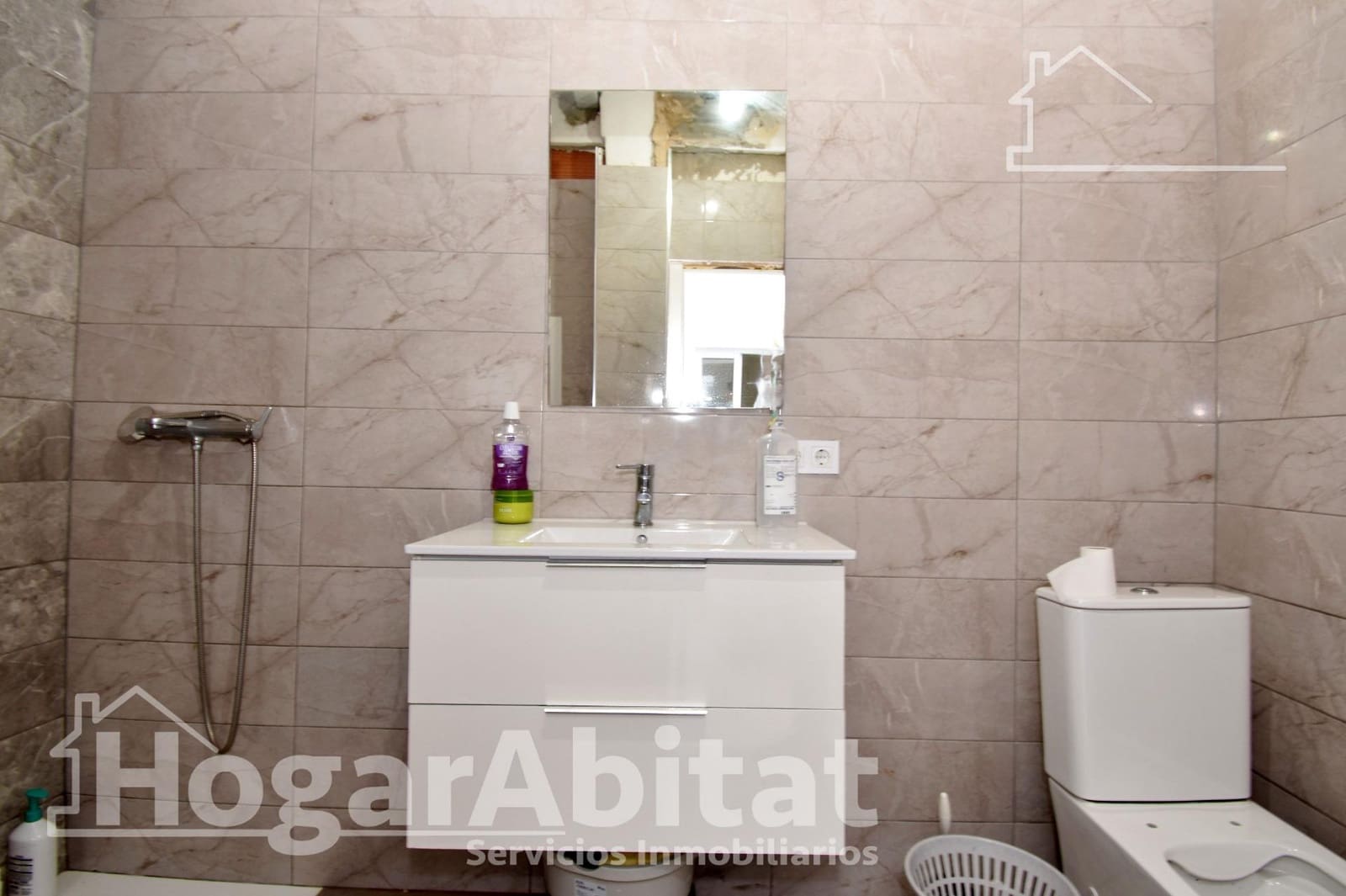 2 bedroom Townhouse for sale in Oliva - € 65,000 (Ref: 10155405)