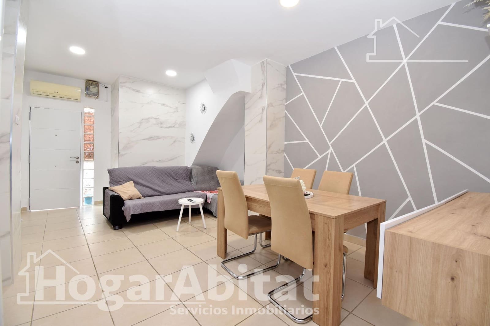 2 bedroom Townhouse for sale in Oliva - € 65,000 (Ref: 10155405)