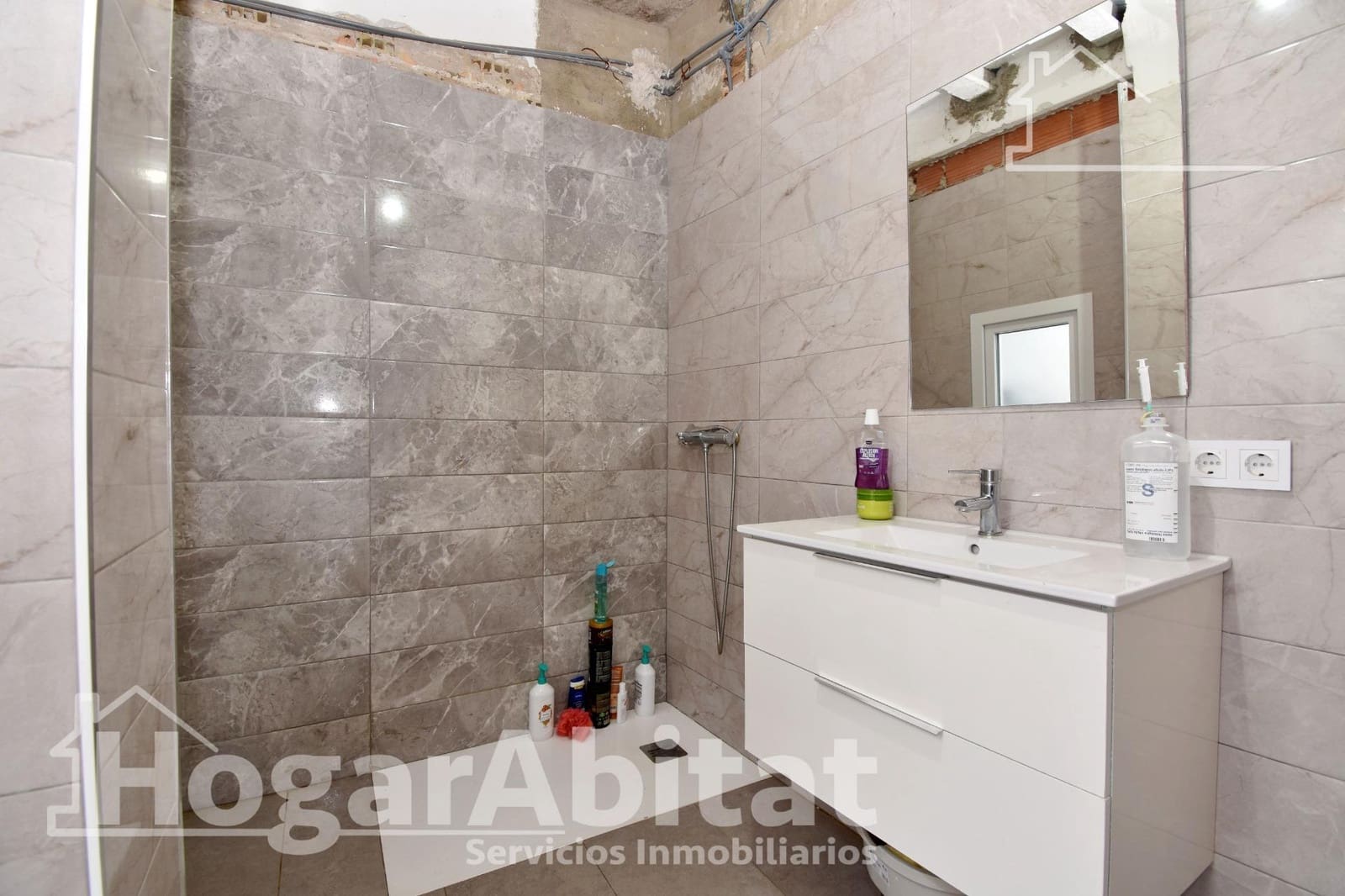 2 bedroom Townhouse for sale in Oliva - € 65,000 (Ref: 10155405)