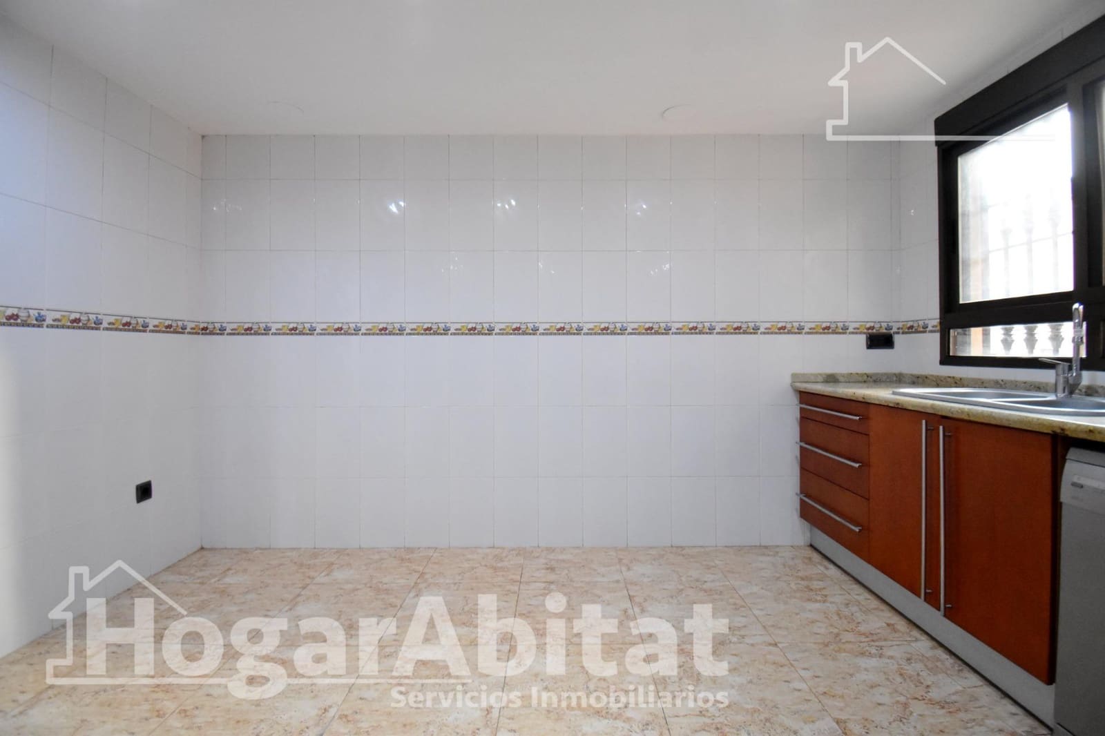 3 Zimmer Wohnung zu verkaufen in Tavernes de la Valldigna mit Garage - 219.000 € (Ref: 10159792)