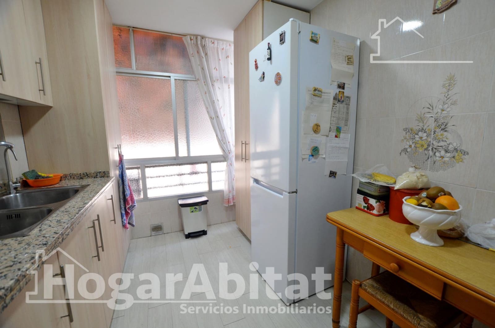 4 slaapkamer Flat te koop in Alicante stad - € 140.000 (Ref: 10161568)