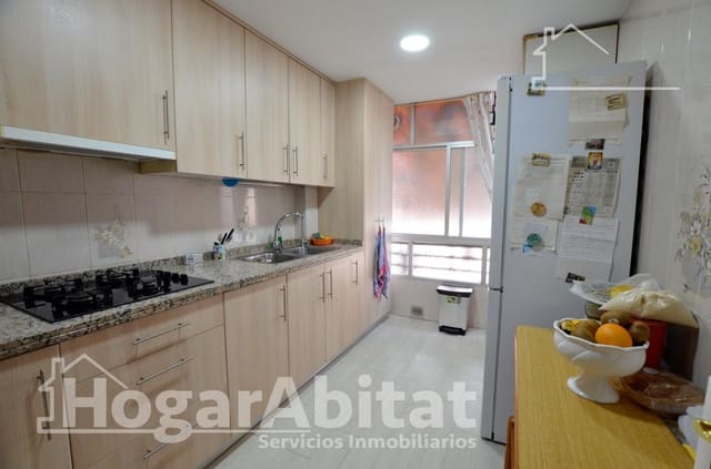 4 soverom Leilighet til salgs i Juan XXIII, Alicante by - € 140 000 (Ref: 10161568)