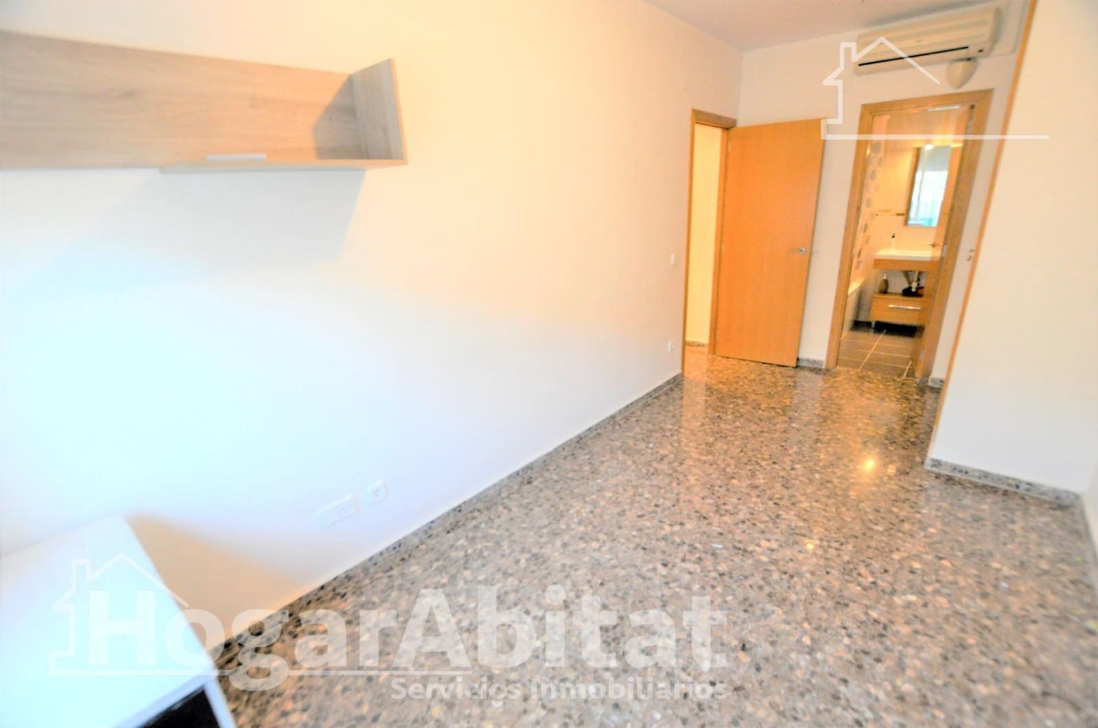 3 bedroom Flat for sale in Massamagrell with garage - € 128,000 (Ref: 10161569)