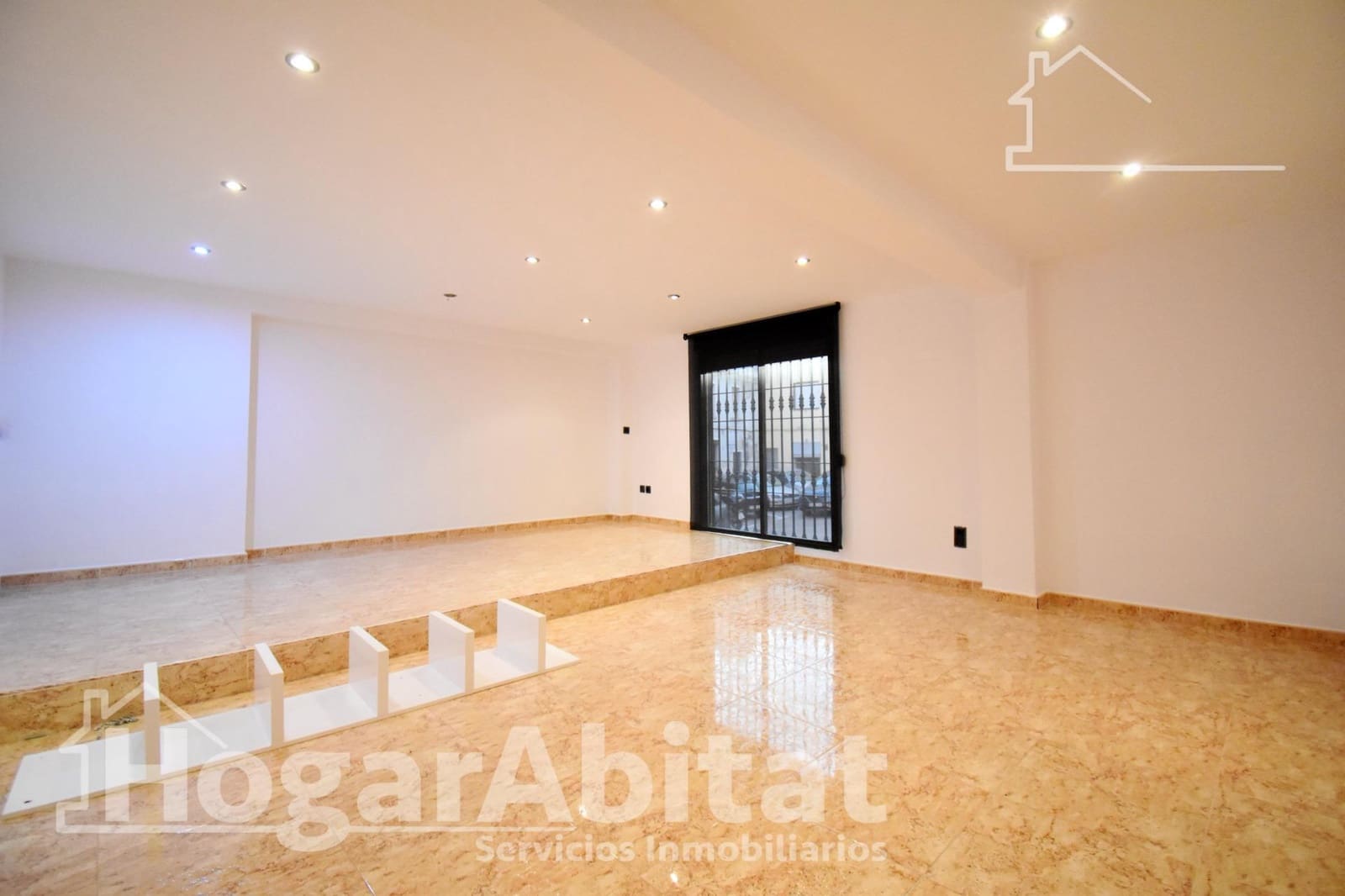 Piso de 3 habitaciones en Tavernes de la Valldigna en venta con garaje - 219.000 € (Ref: 10165100)