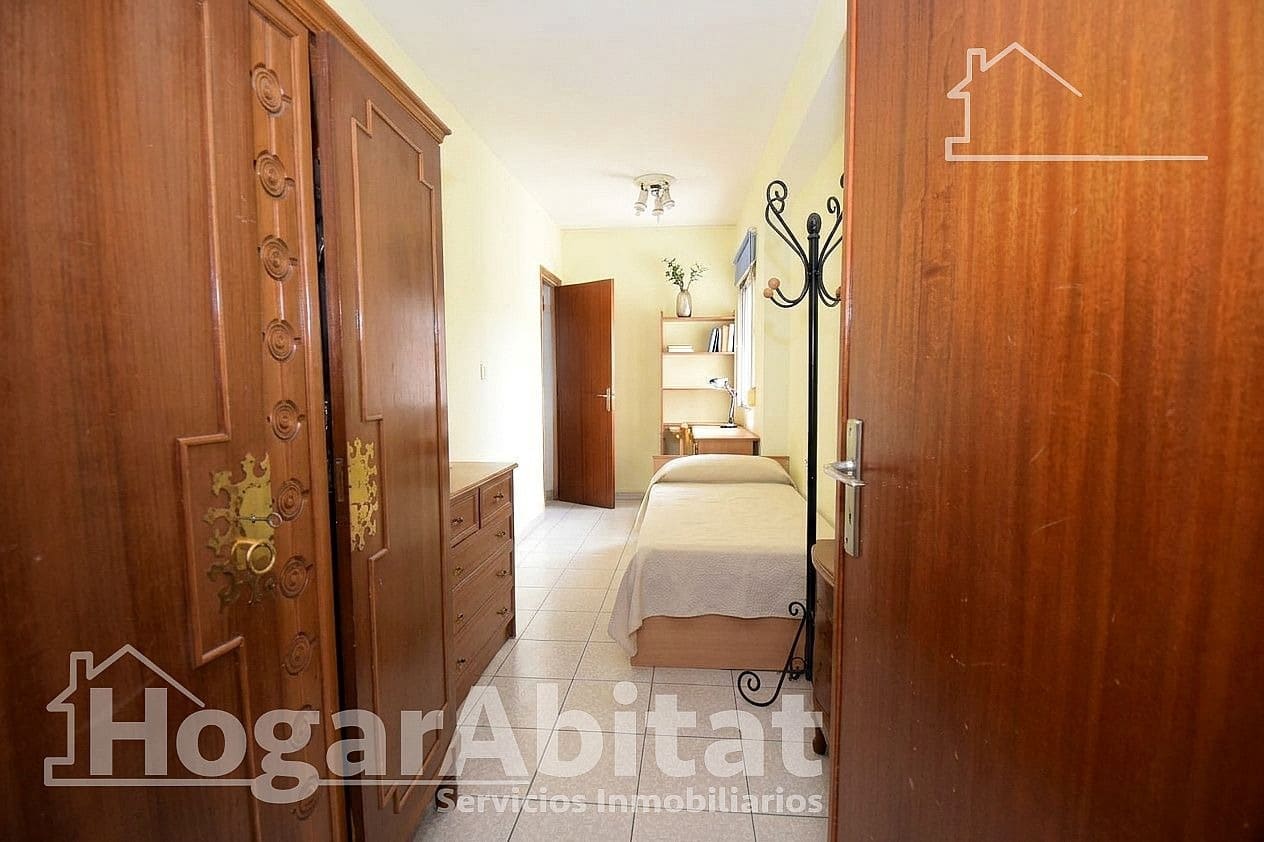 Piso de 4 habitaciones en València ciudad en venta con garaje - 405.000 € (Ref: 10168516)