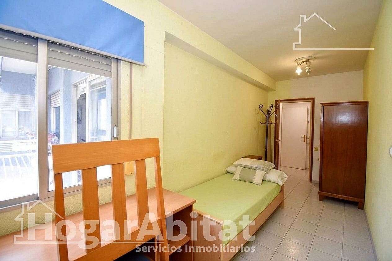 Piso de 4 habitaciones en València ciudad en venta con garaje - 405.000 € (Ref: 10168516)