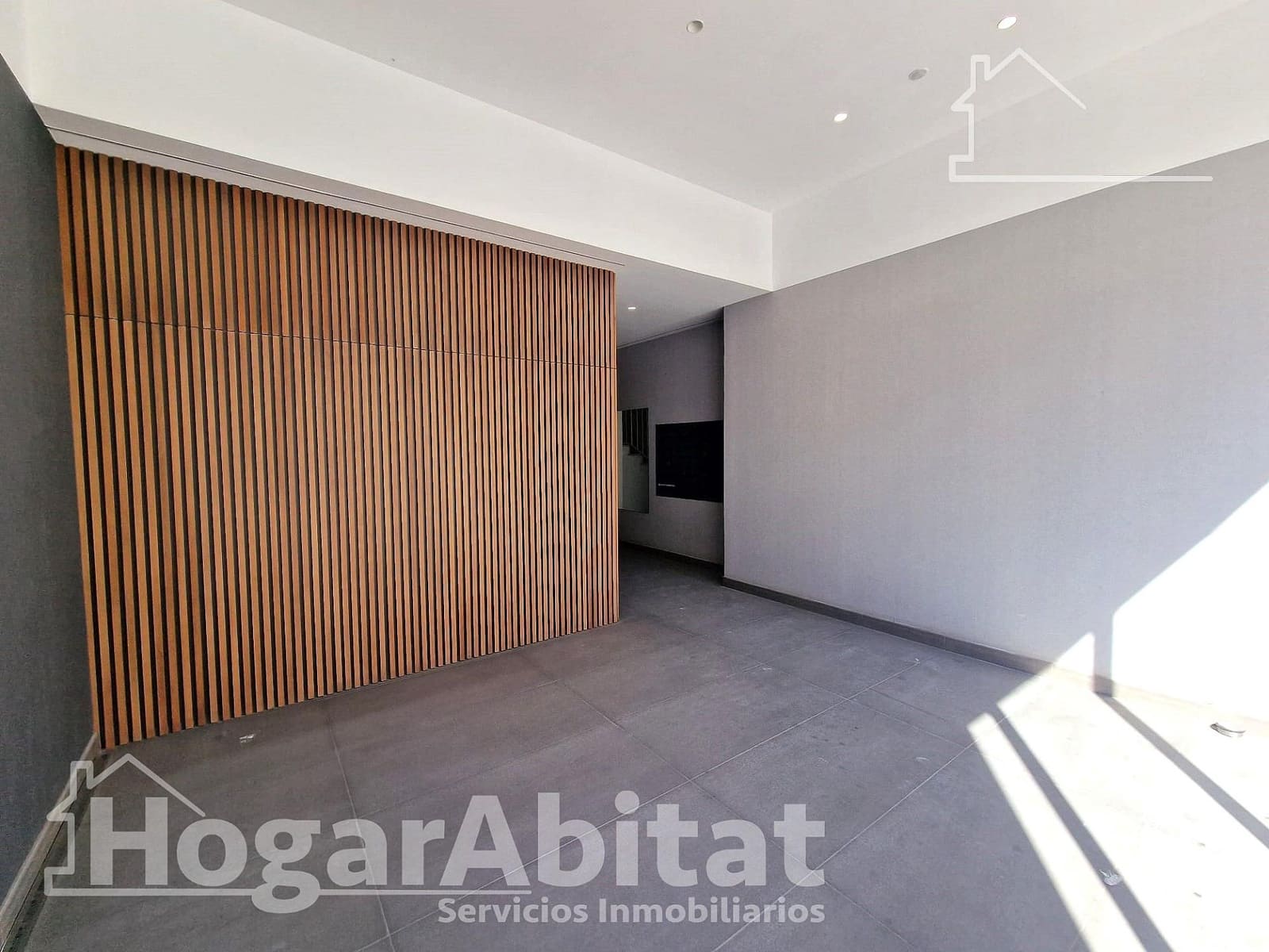 Piso de 4 habitaciones en València ciudad en venta con garaje - 405.000 € (Ref: 10168516)