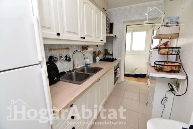 Piso de 3 habitaciones en Trinitat, València ciudad en venta - 249.900 € (Ref: 10168519)