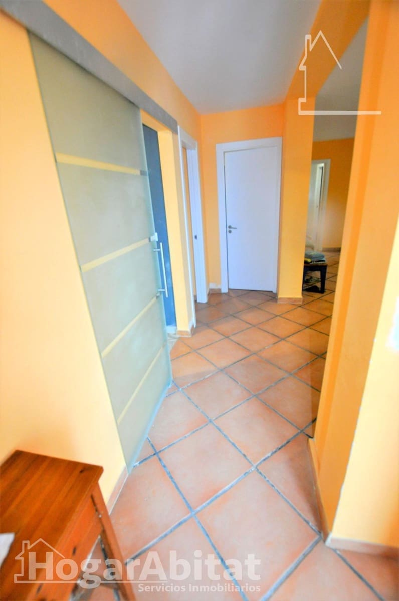 Chalet de 4 habitaciones en Bétera en venta con piscina garaje - 380.000 € (Ref: 10168532)
