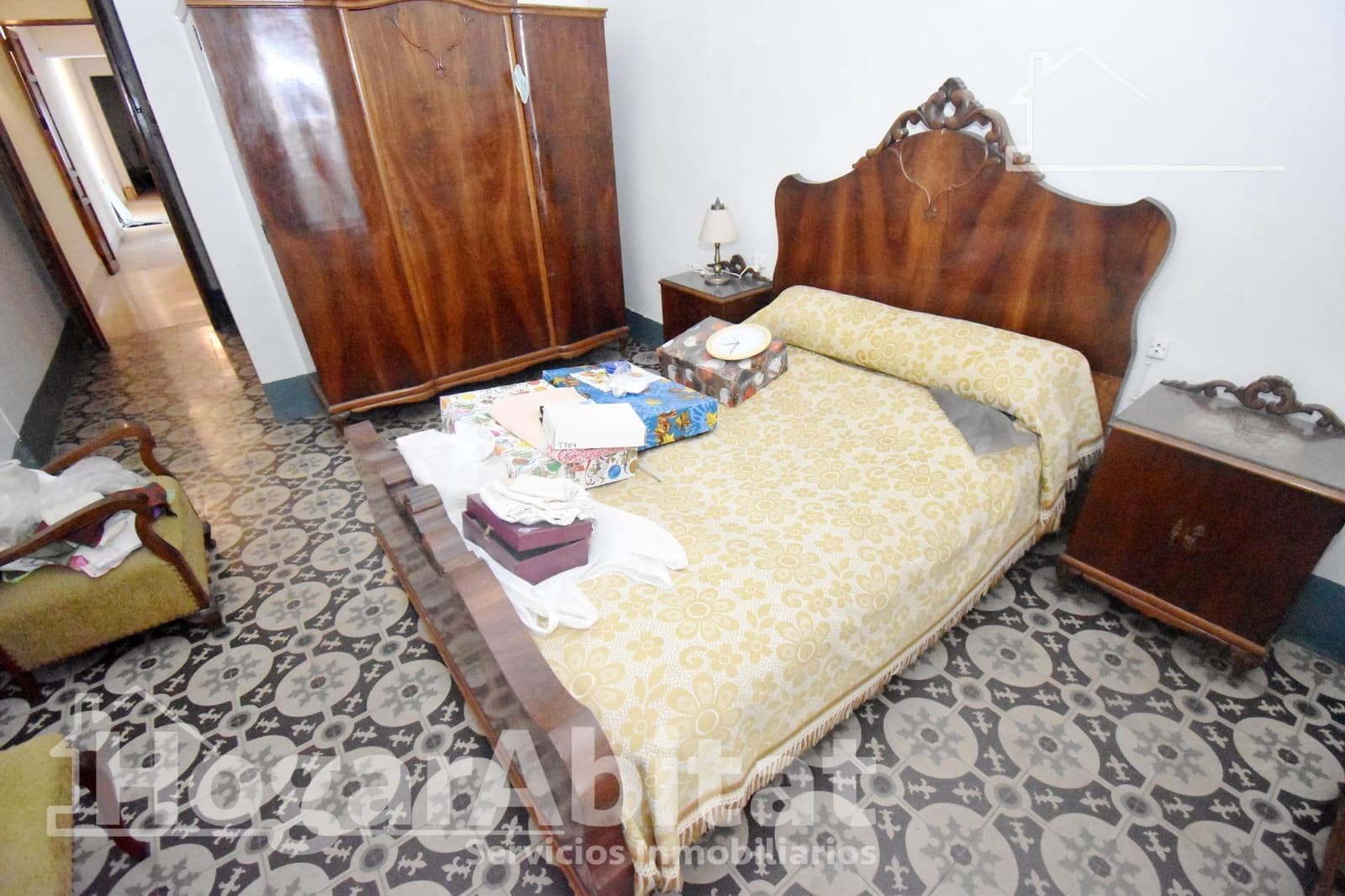 6 bedroom Townhouse for sale in Almassora / Almazora - € 150,000 (Ref: 10168537)