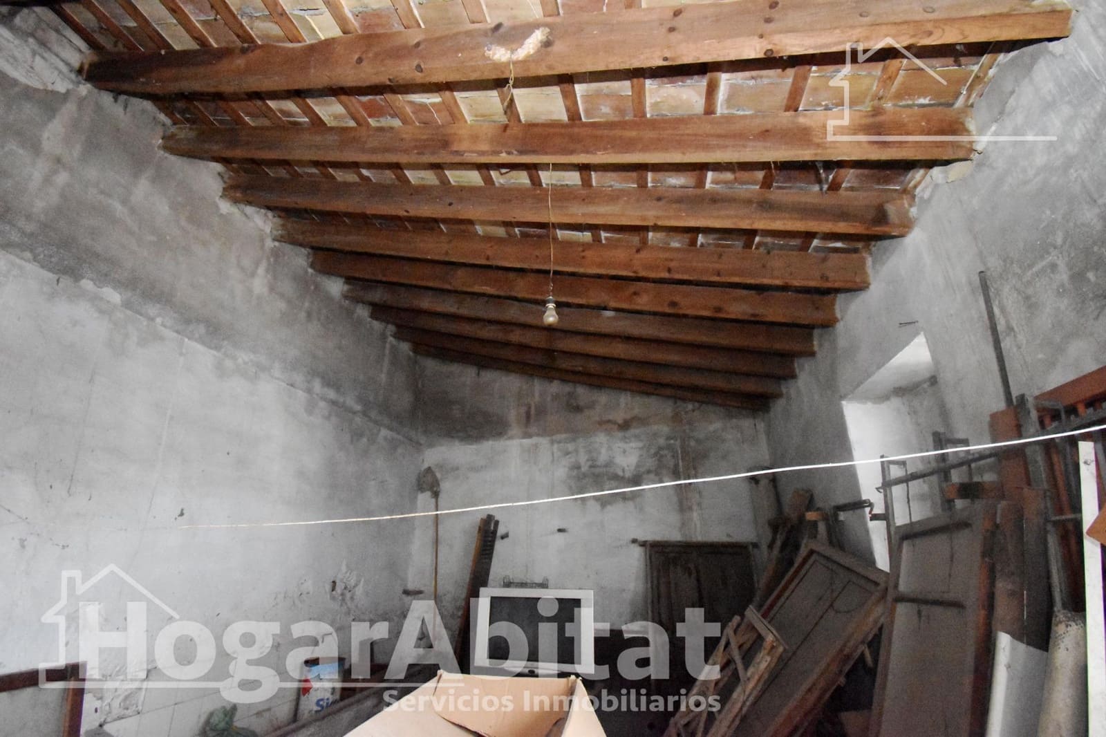 6 bedroom Townhouse for sale in Almassora / Almazora - € 150,000 (Ref: 10168537)