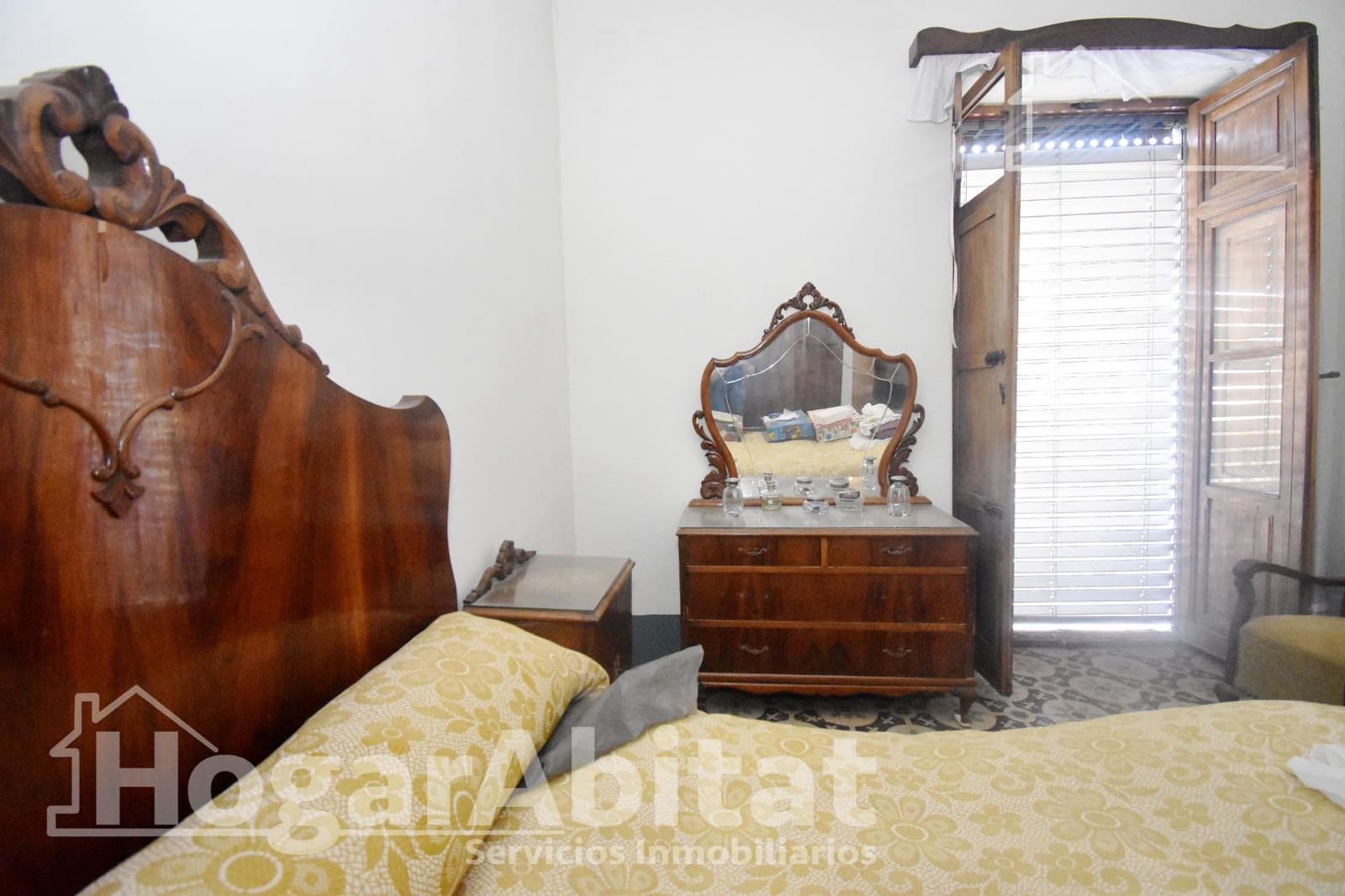 6 bedroom Townhouse for sale in Almassora / Almazora - € 150,000 (Ref: 10168537)