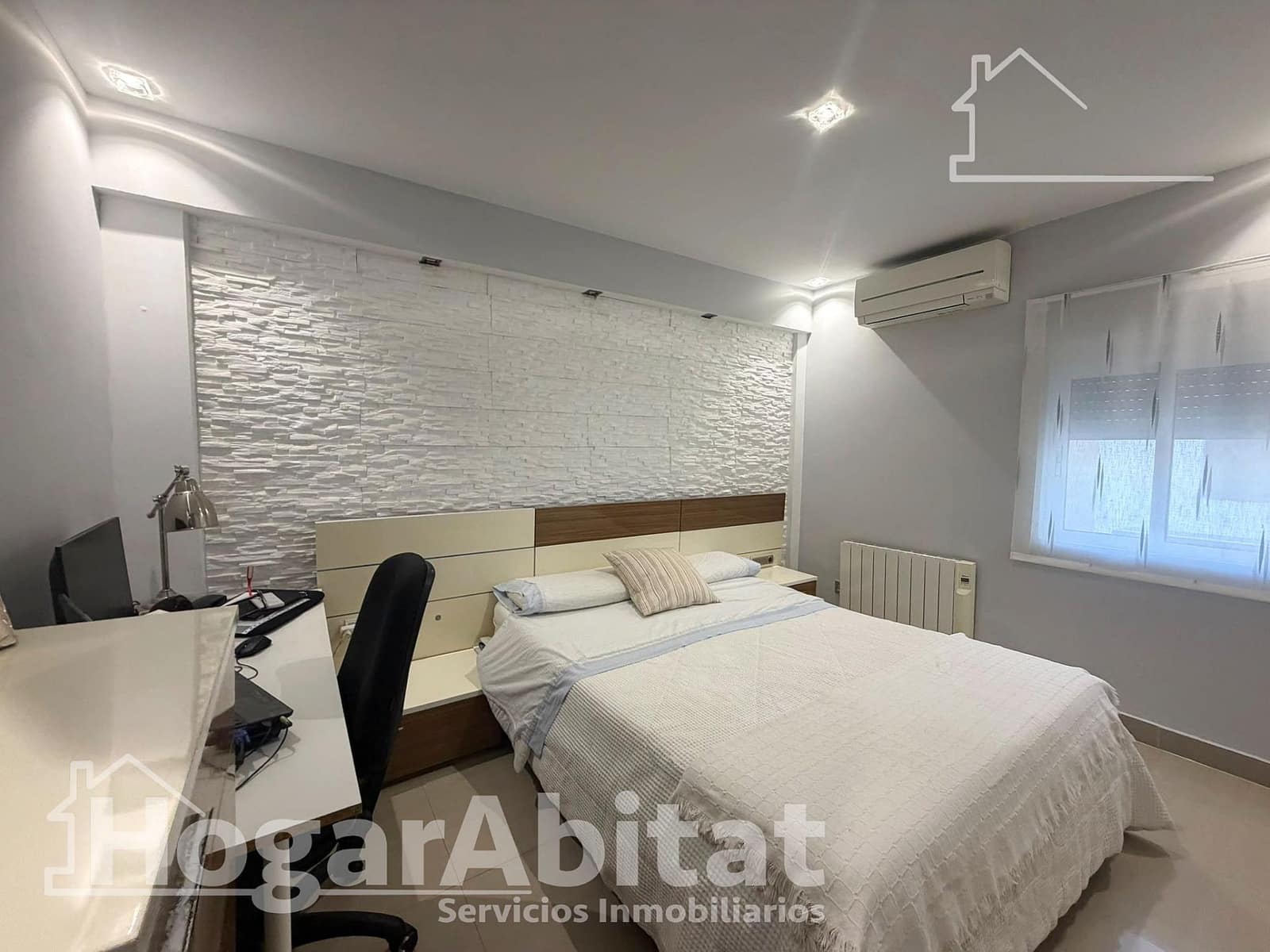 Piso de 3 habitaciones en Paterna en venta - 219.000 € (Ref: 10174037)