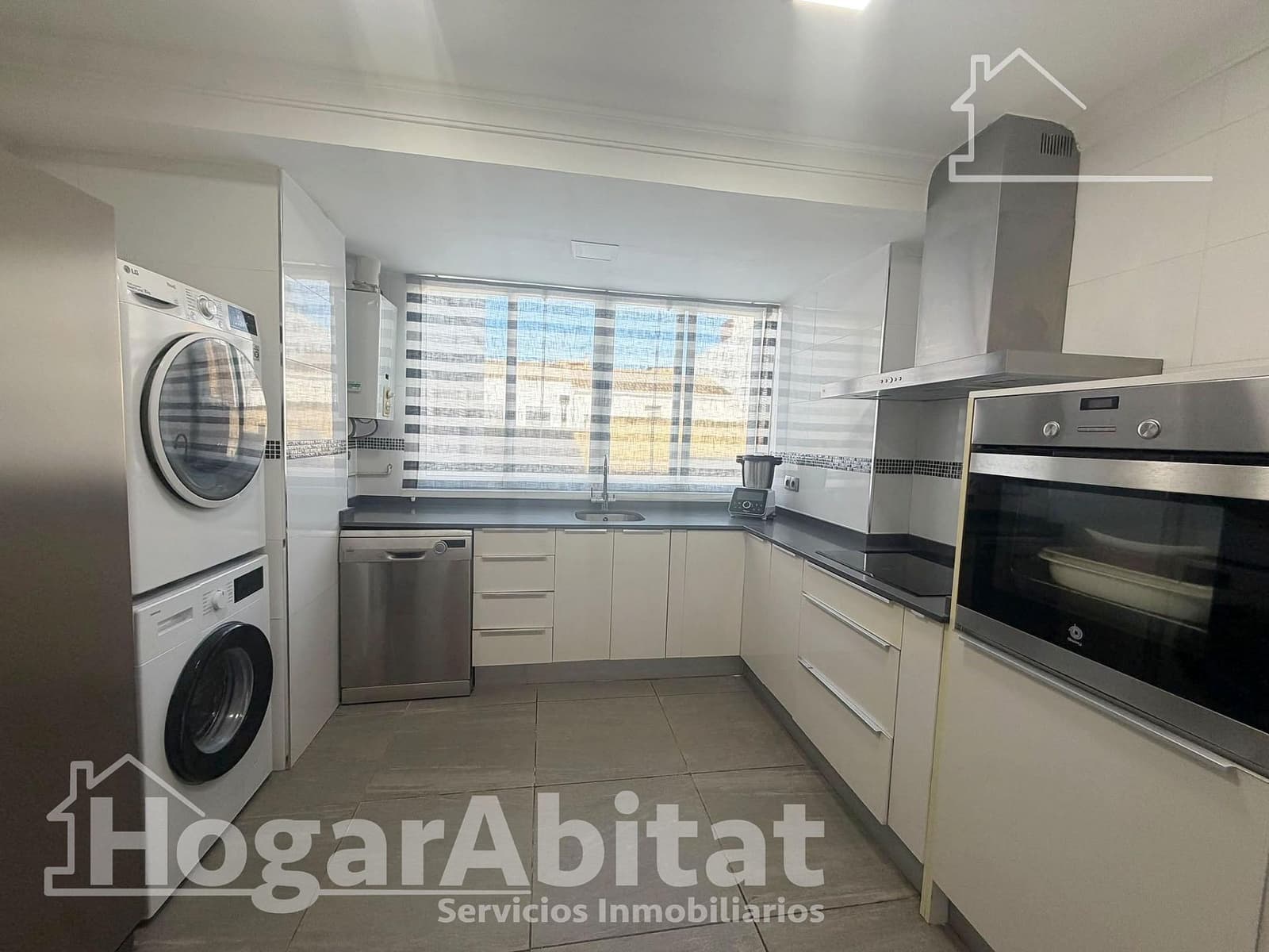 Piso de 3 habitaciones en Paterna en venta - 219.000 € (Ref: 10174037)