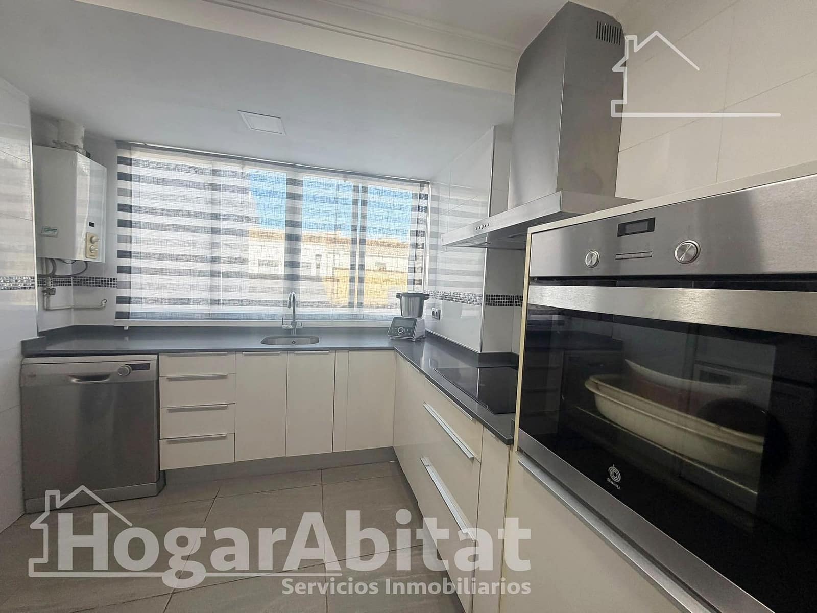 Piso de 3 habitaciones en Paterna en venta - 219.000 € (Ref: 10174037)