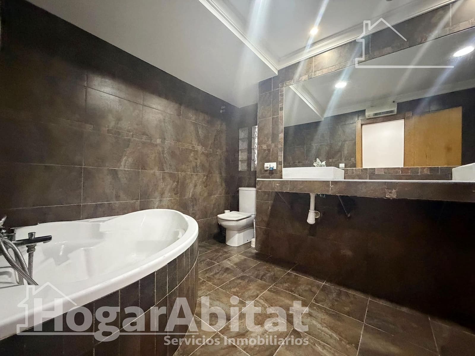 Piso de 3 habitaciones en Paterna en venta - 219.000 € (Ref: 10174037)