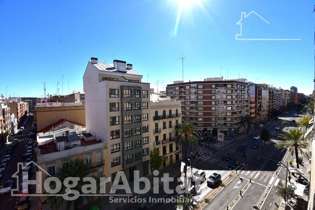 Piso de 4 habitaciones en Algiros, València ciudad en venta con garaje - 405.000 € (Ref: 10174050)