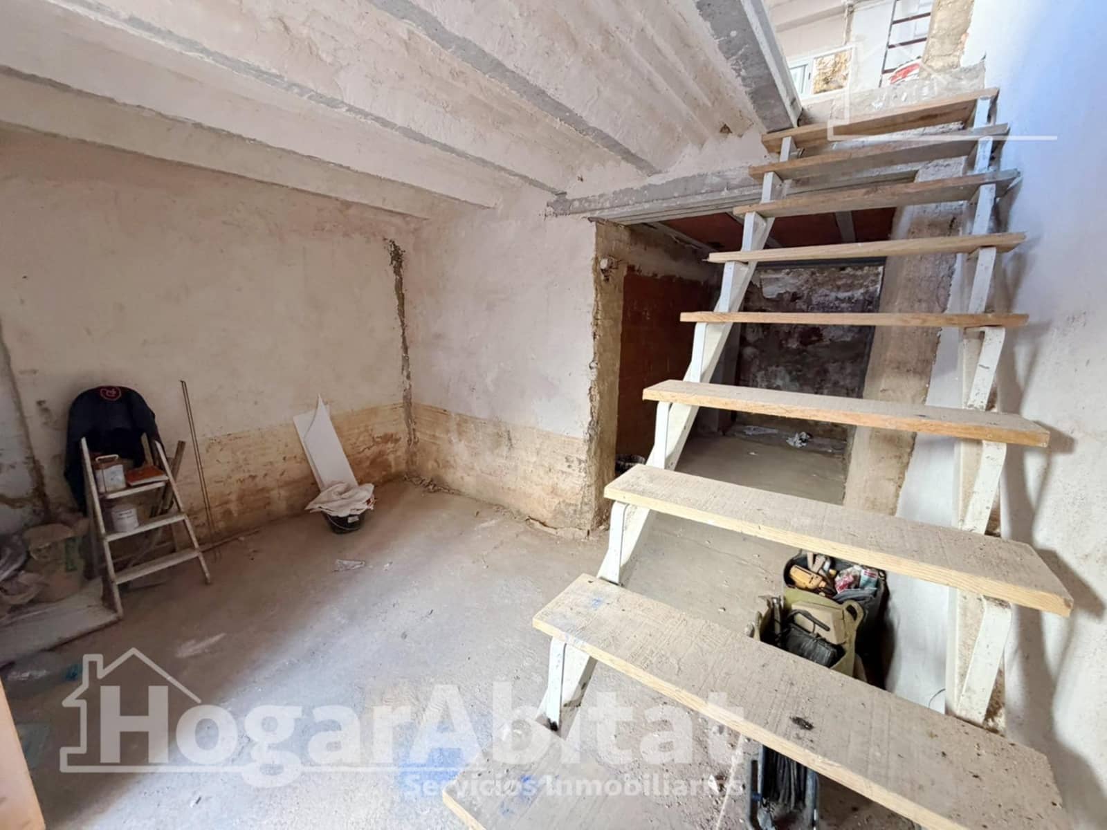 Casa de 2 habitaciones en Chiva en venta - 62.000 € (Ref: 10174057)