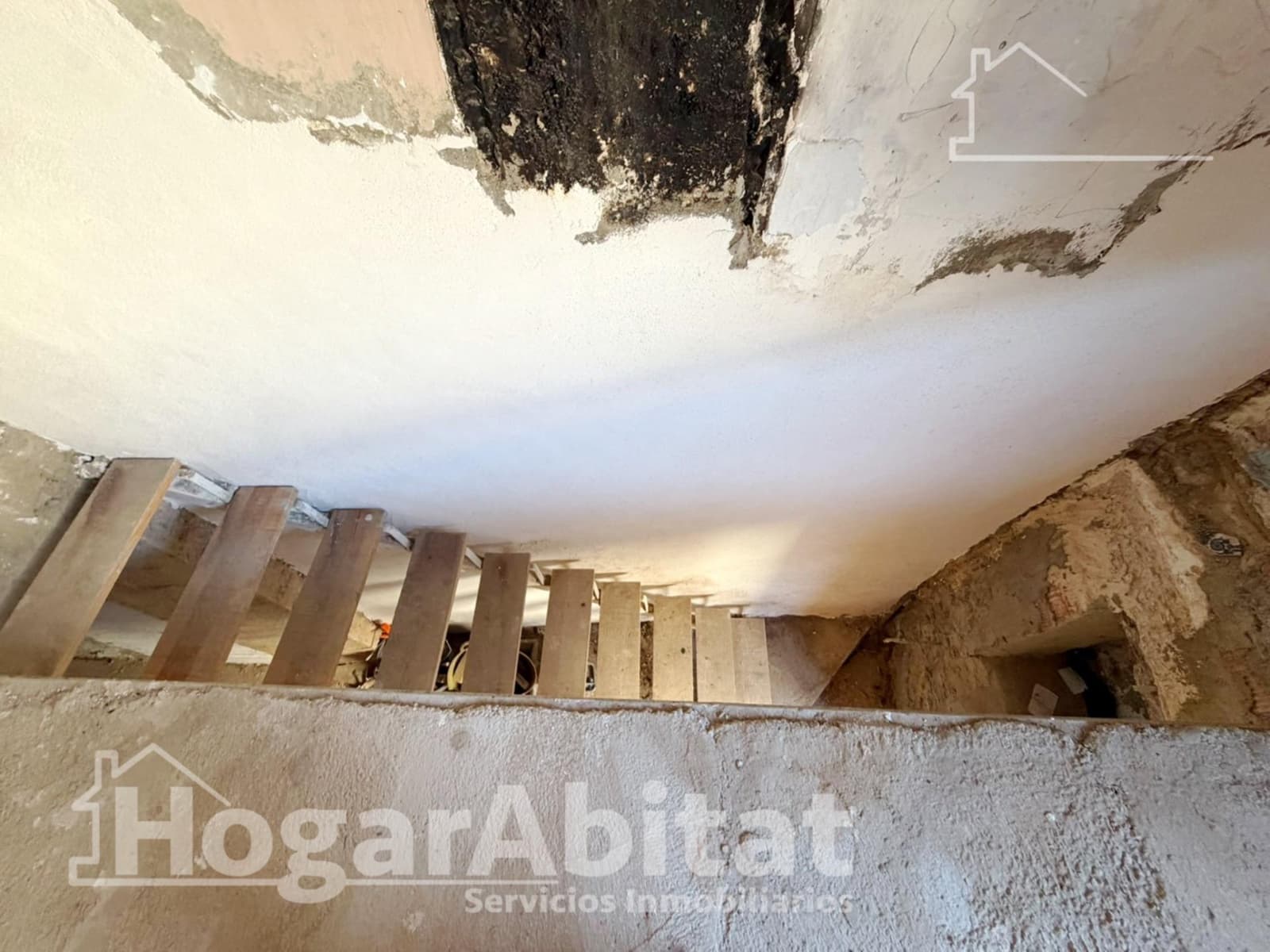 Casa de 2 habitaciones en Chiva en venta - 62.000 € (Ref: 10174057)