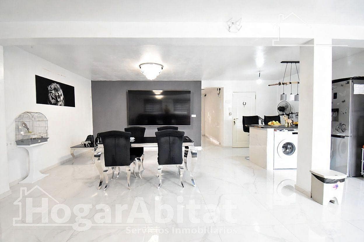 Piso de 3 habitaciones en Gandia en venta - 150.000 € (Ref: 10177279)
