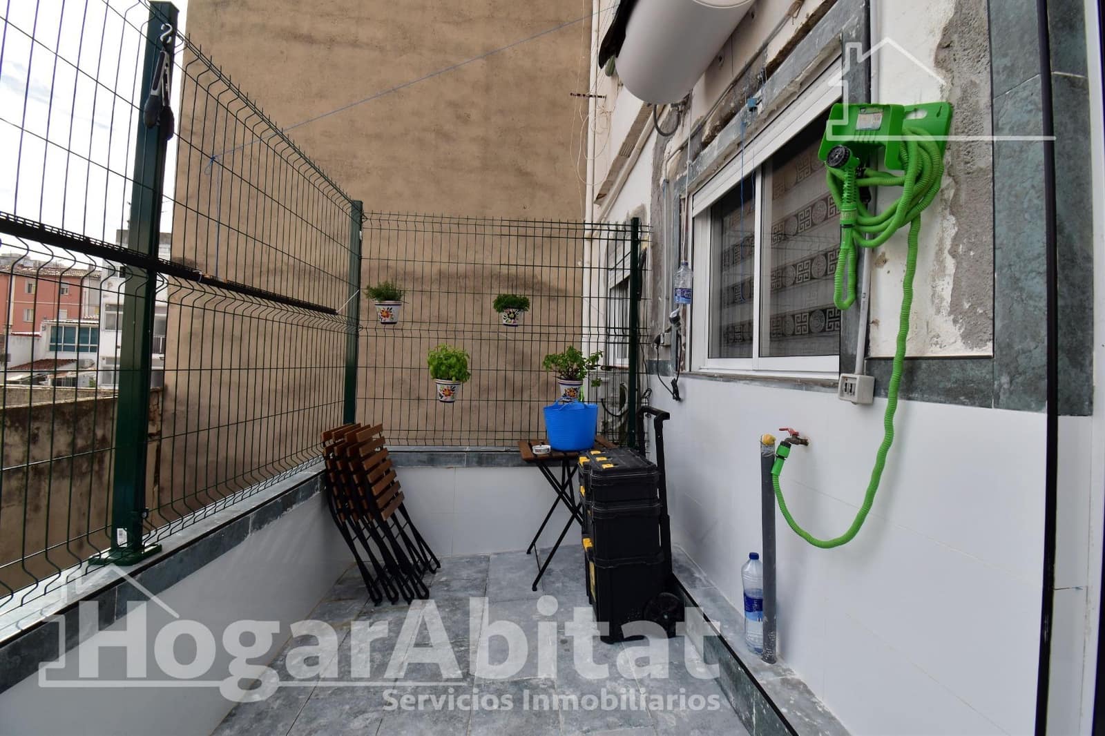 Piso de 3 habitaciones en Gandia en venta - 150.000 € (Ref: 10177279)