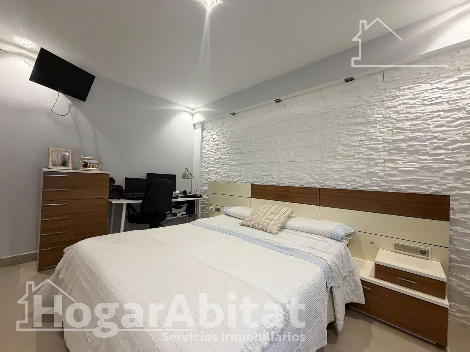 3 bedroom Flat for sale in Paterna - € 219,000 (Ref: 10177281)