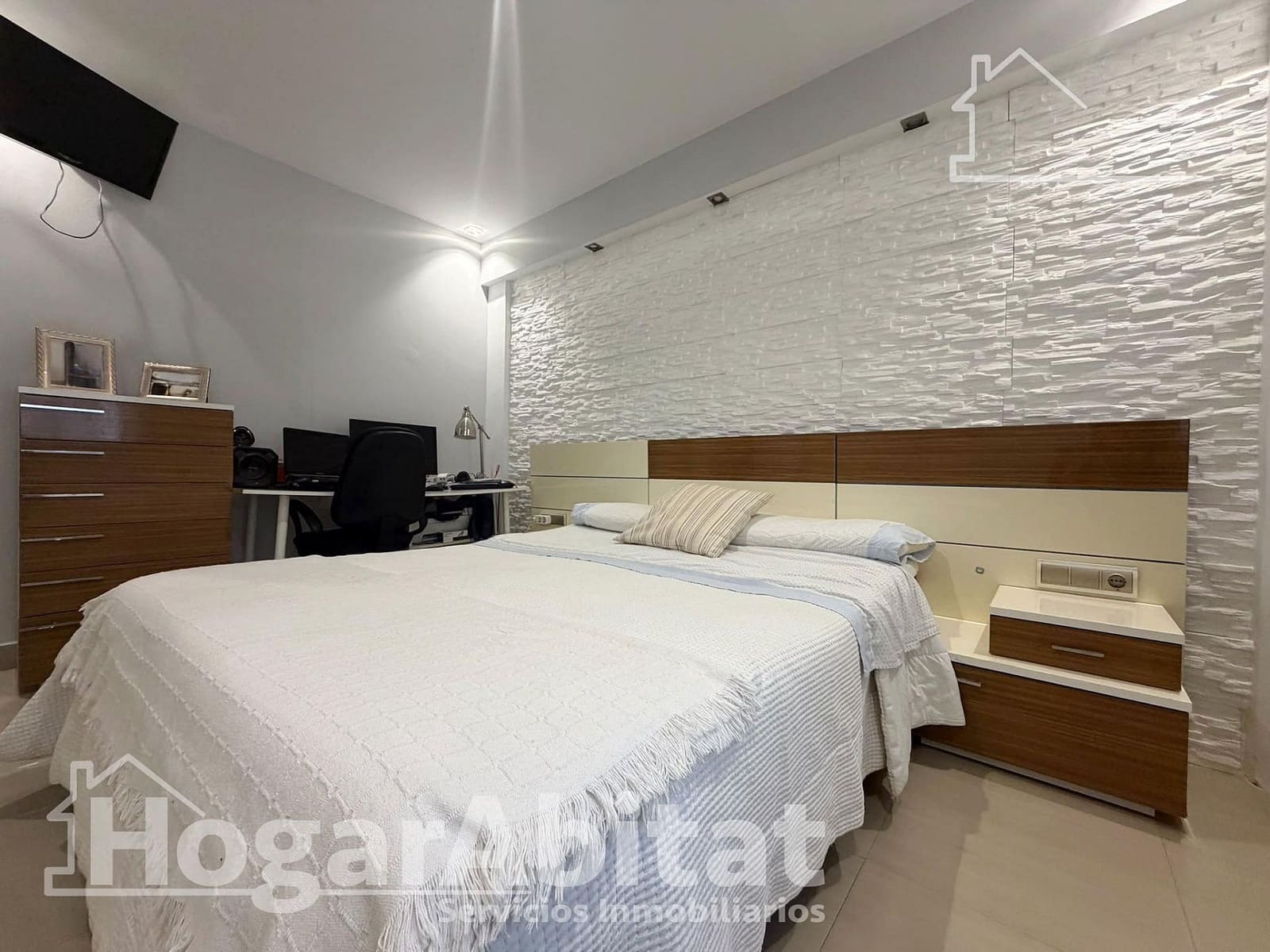 3 bedroom Flat for sale in Paterna - € 219,000 (Ref: 10177281)
