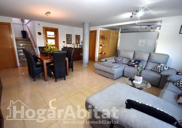 4 quarto Moradia em Banda para venda em Burriana / Borriana com garagem - 359 000 € (Ref: 10180700)
