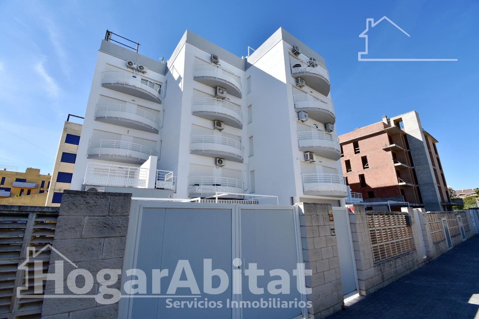 2 bedroom Penthouse for sale in Bellreguard with pool garage - € 180,000 (Ref: 10182996)