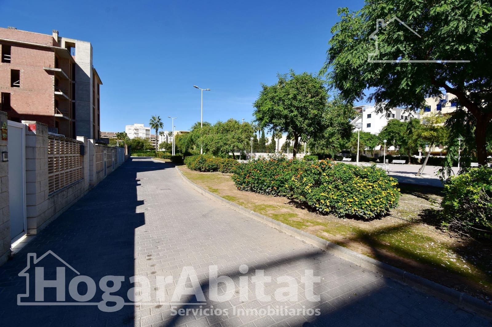 2 bedroom Penthouse for sale in Bellreguard with pool garage - € 180,000 (Ref: 10182996)