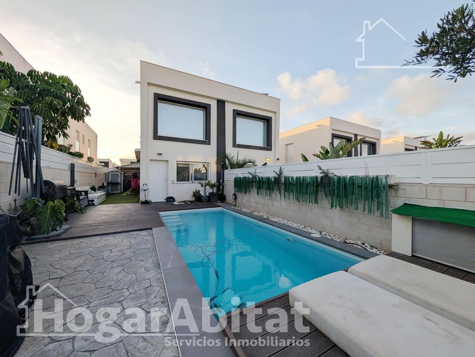 3 soveværelse Villa til salg i Gran Alacant med swimmingpool garage - € 450.000 (Ref: 10182997)