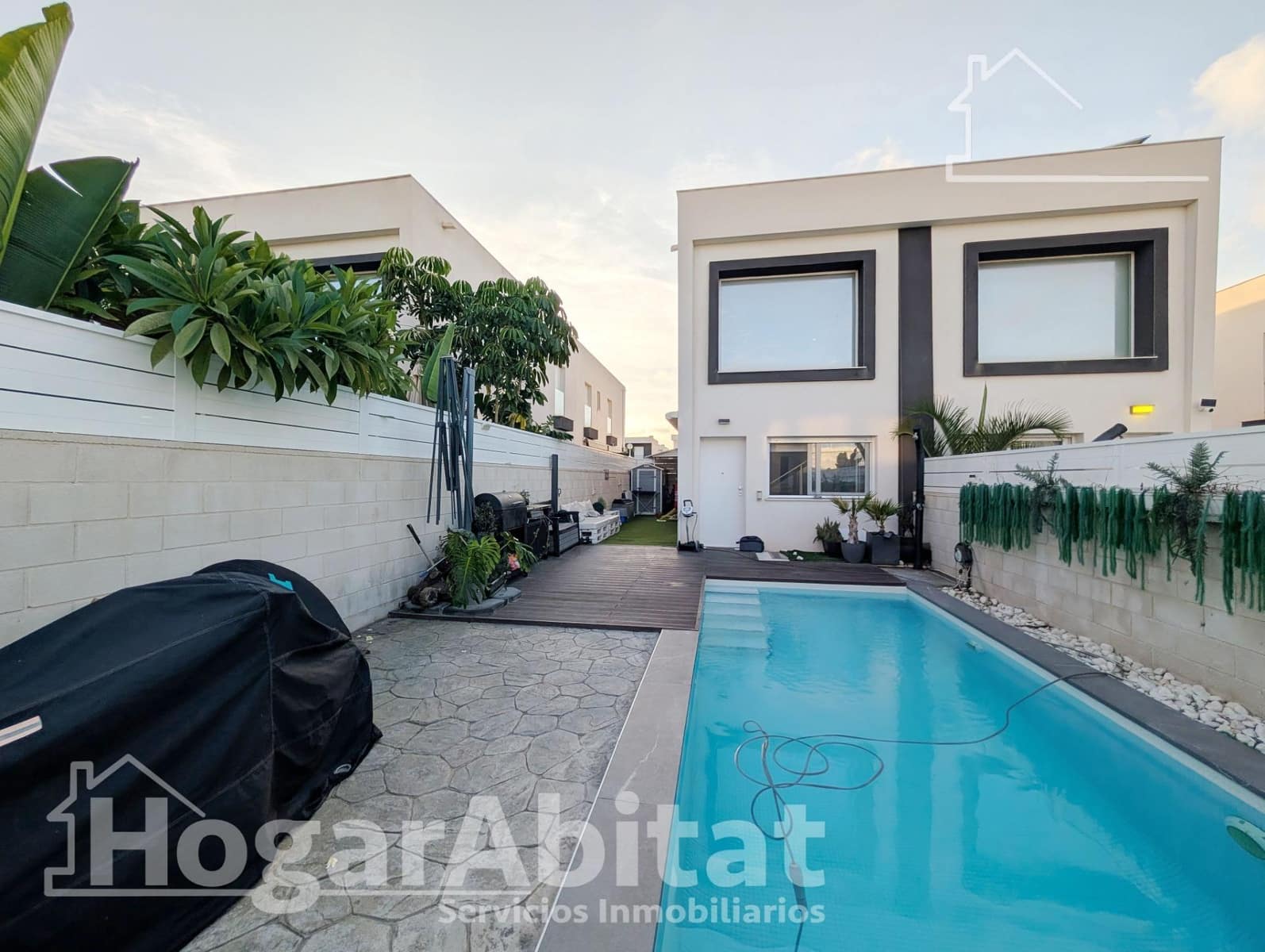 3 soveværelse Villa til salg i Gran Alacant med swimmingpool garage - € 450.000 (Ref: 10182997)