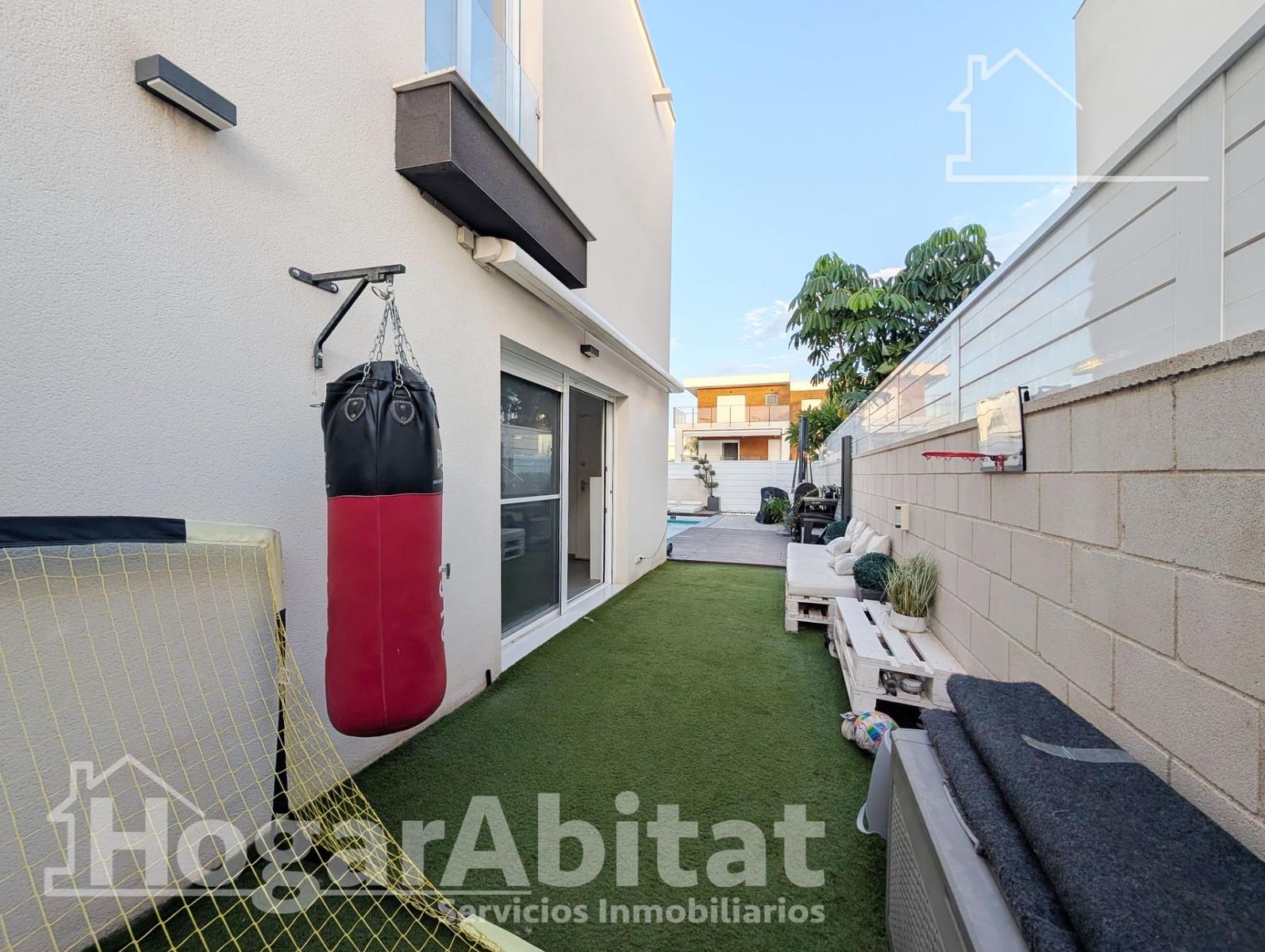 3 soveværelse Villa til salg i Gran Alacant med swimmingpool garage - € 450.000 (Ref: 10182997)