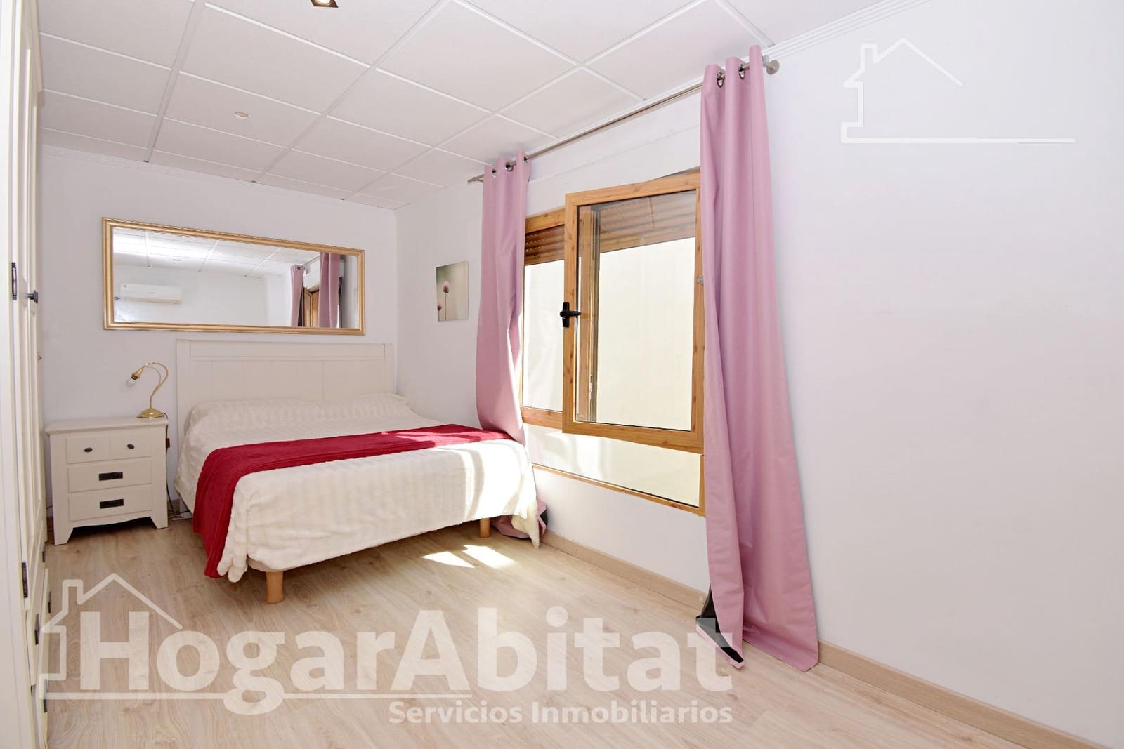 2 makuuhuone Kattohuoneisto myytävänä paikassa Oliva - 128 900 € (Ref: 10183004)