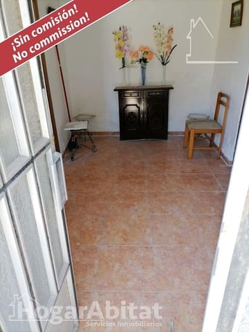 5 bedroom Villa for sale in Oria with garage - € 130,000 (Ref: 10183007)