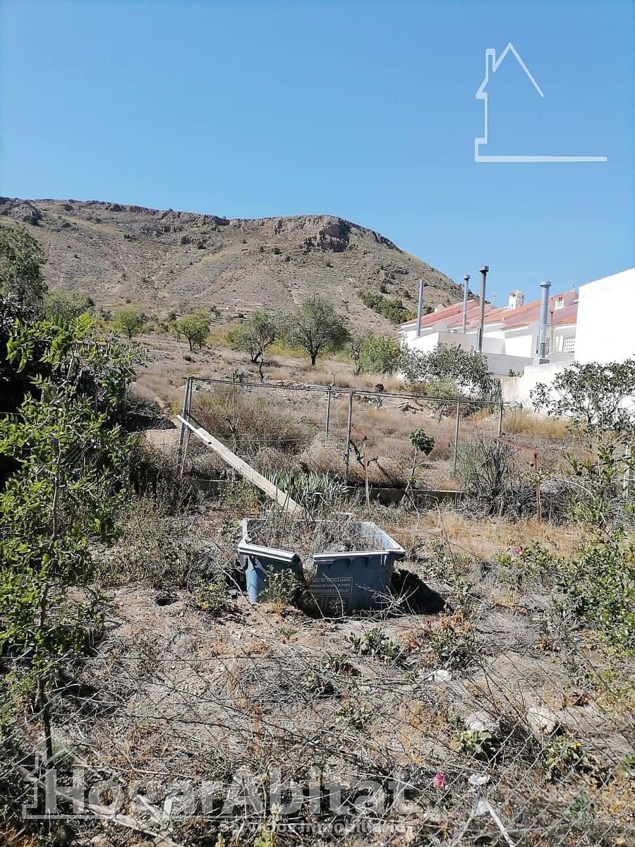 5 bedroom Villa for sale in Oria with garage - € 130,000 (Ref: 10183007)