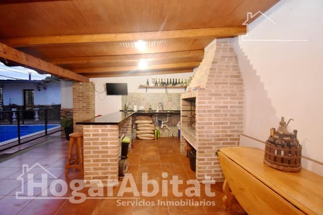 4 quarto Moradia para venda em Vila-real com piscina garagem - 280 000 € (Ref: 10185019)